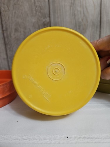 TUPPERWARE Harvest colors SEAL N SERVE 1356 5.5" Round BOWLS, No Lids, VTG - Picture 8 of 11