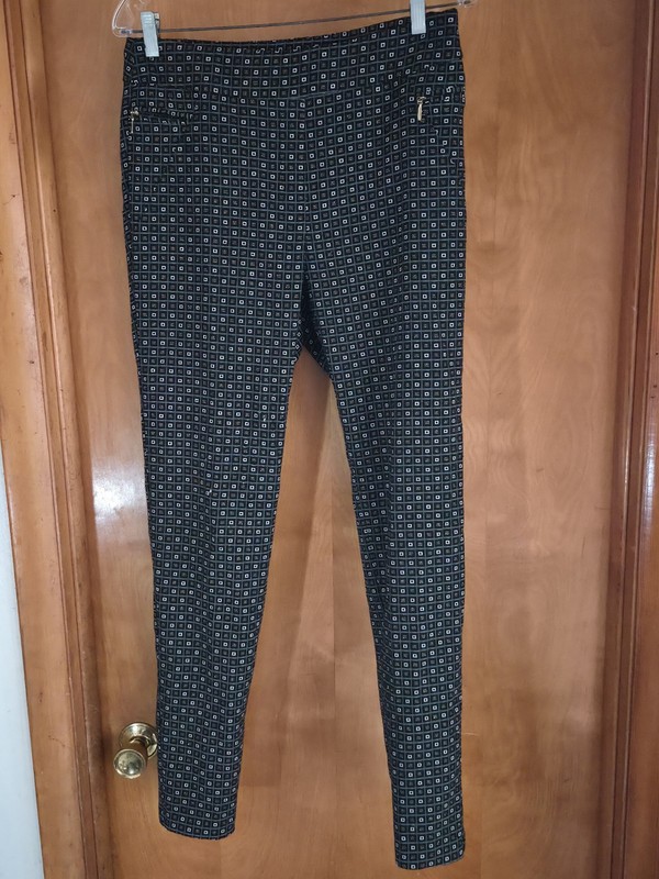 WOMEN'S SIZE LARGE SOHO APPARELL LTD. KNITTED PULL ON POLYESTER STRETCH PANTS