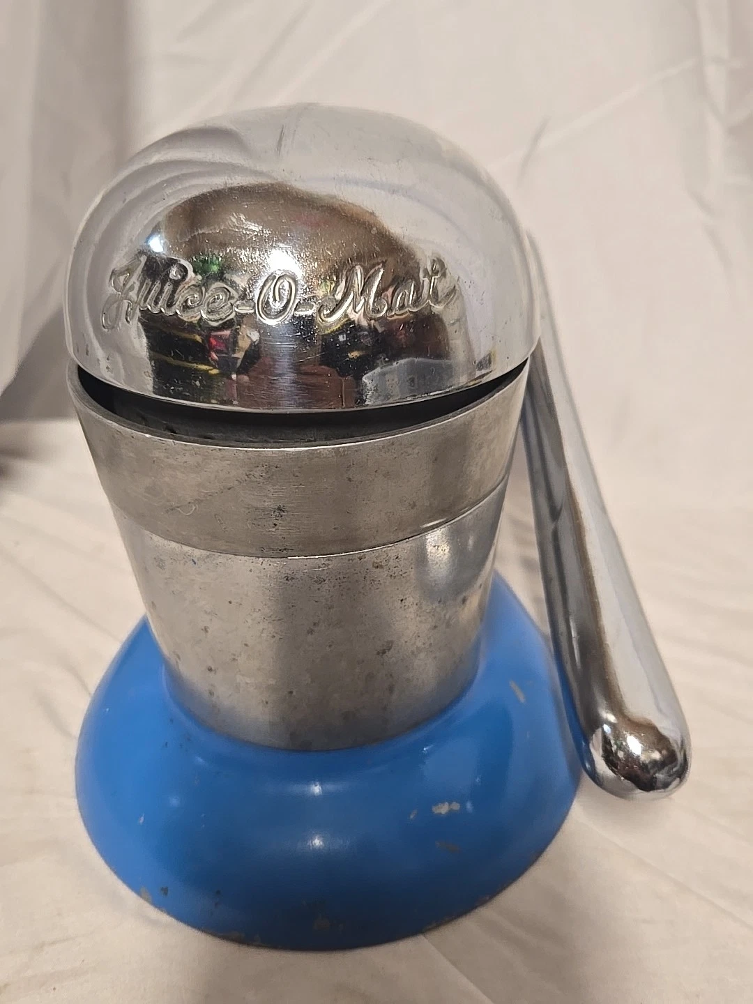 1950’s Vintage Rival Juice-O-Mat Tilt Top Manual Citrus Juicer & Catch Basin USA