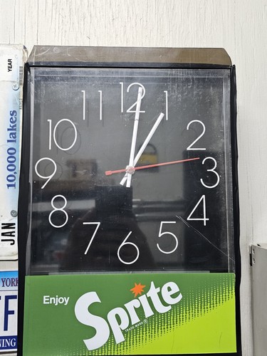 Vintage Sprite Electric Clock And Light 1980’s Works - Picture 2 of 17