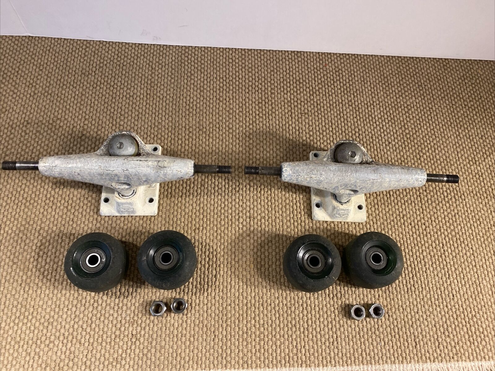 Foto 1 di 19
