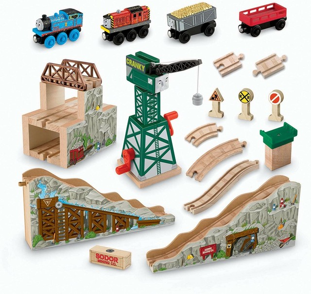 thomas the train mountain overpass set