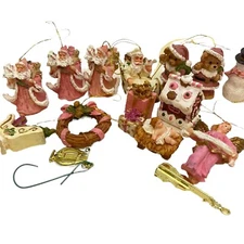 #4094 Lot of 15 assorted Christmas ornaments  1 X 1 IN