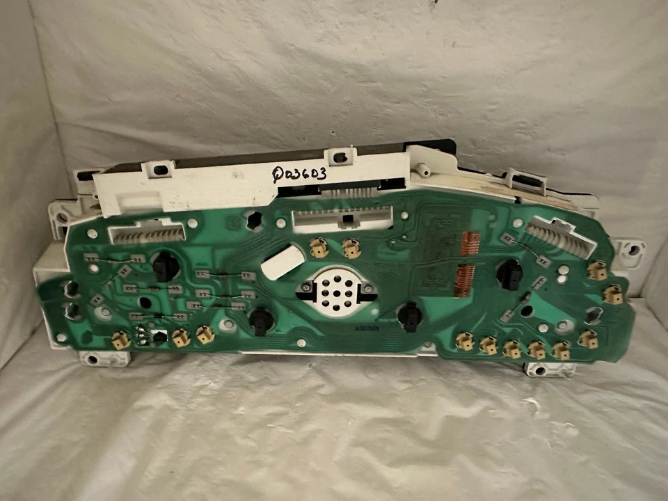 Cuadro de instrumentos velocímetro 03 Ford E150 E250 E350 E450 indicadores 175.714 millas Foto 2 de 3