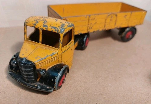 Vintage Dinky Supertoys Bedford Cab & Trailer Truck in Yellow - Unboxed