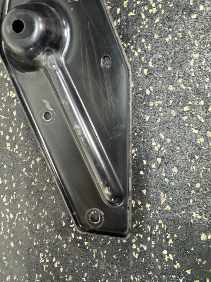 94-96 1994 94 95 Mitsubishi 3000GT Juego de pares de soportes de faros antiniebla OEM Foto 4 de 4