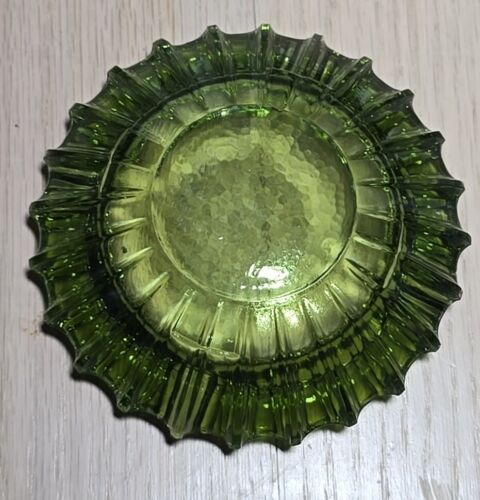 Vtg Fostoria Emerald Green 1940's Large Round Ashtray Pressed Glass Design 5" - Picture 2 of 4
