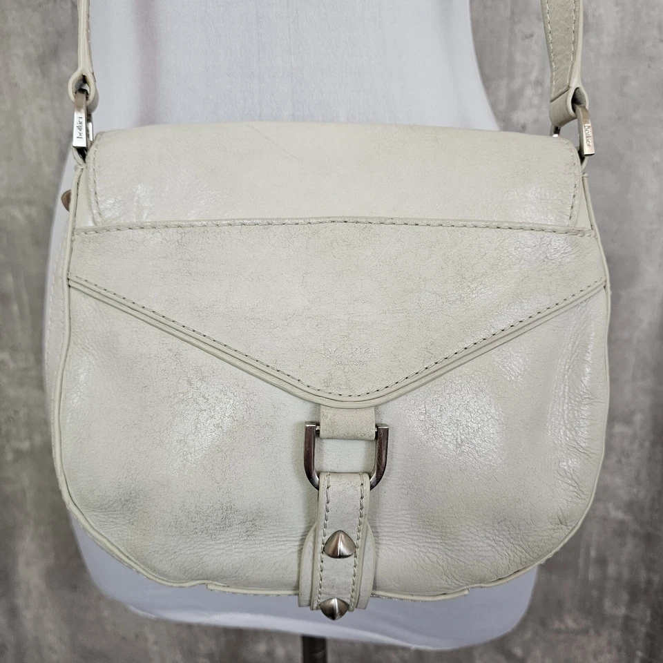 Bolso Bandolera Botkier Gris Claro Cuero Gatillo Sillín Tachonado Cremallera De Gran Tamaño Foto 4 de 4
