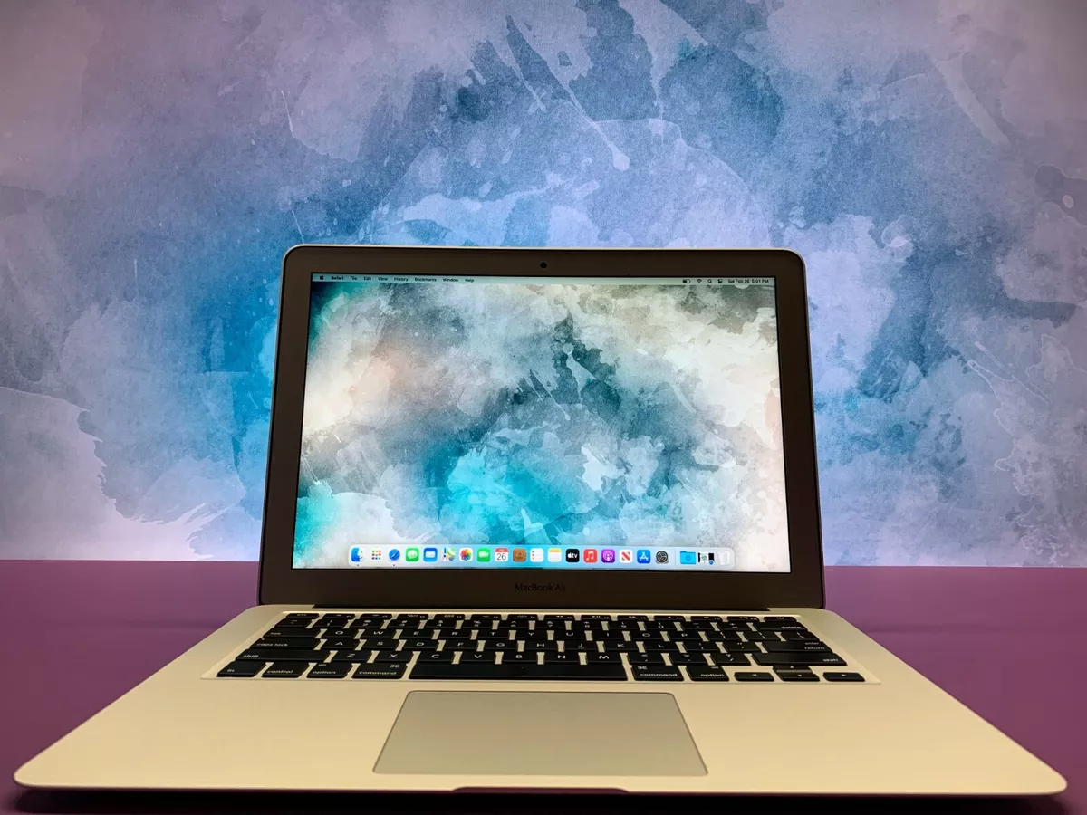 2017 APPLE MACBOOK AIR 13 | 1.8GHz i5 | 8GB RAM 256GB SSD | 3 YEAR