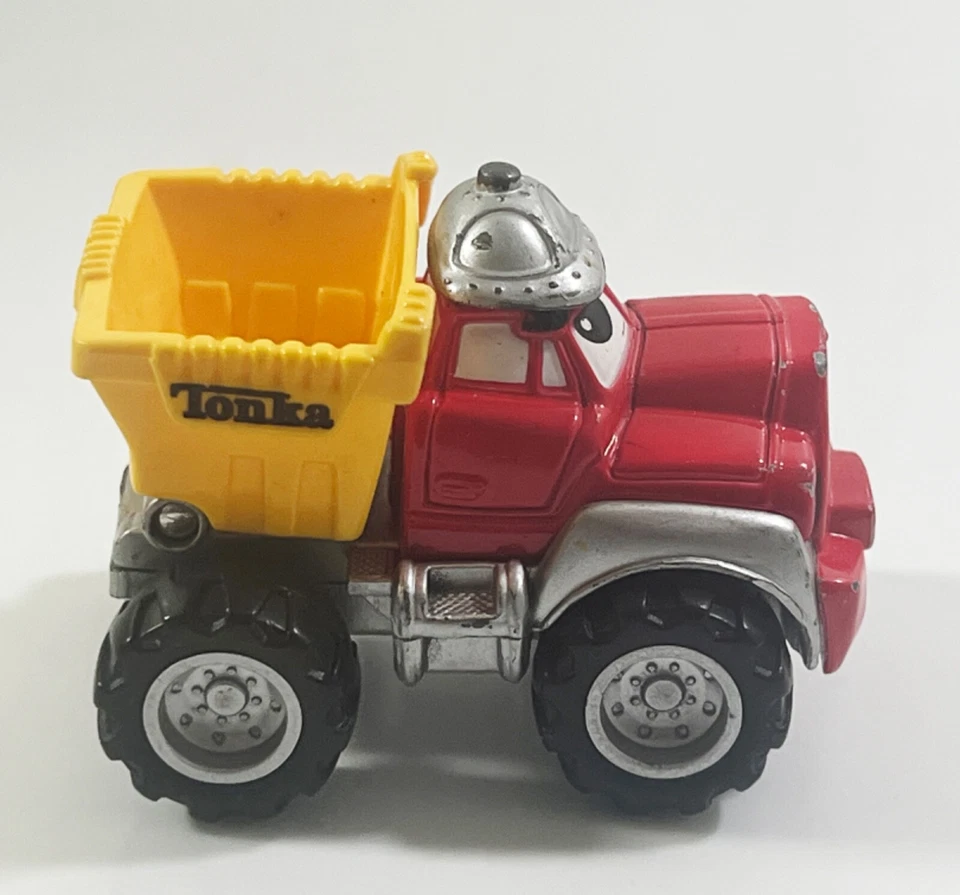 Vintage 2000 Hasbro Maisto Tonka Dump Truck Yellow Classic Construction Vehicle - Image 4 of 4