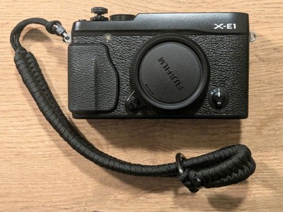   Fujifilm X-E1 (X-Trans I) + TTArtisan 25mm f/2 + Extras | Sehr guter Zustand