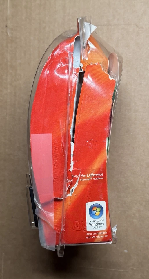 Microsoft Wireless Notebook Presenter 8000 1065 Silver Bluetooth Mouse - Image 2 of 4