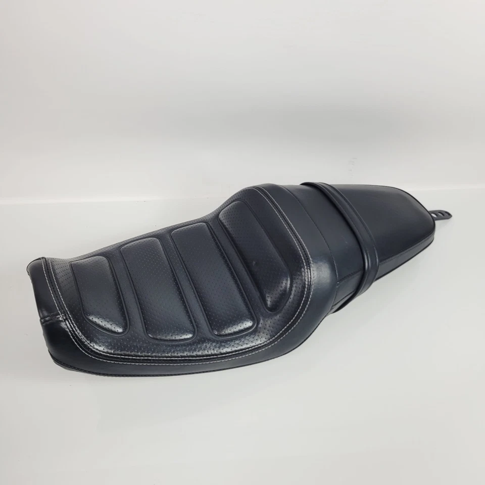 Asiento de conductor y pasajero OEM Harley Davison XL 1200 Sportster Roadster 52000233 Foto 2 de 4