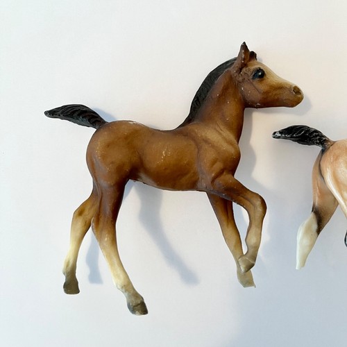 De Colección Breyer Clásico Potros Andaluces Espíritu Kiger Mustang + Castaño Oscuro -PARA CM - Imagen 2 de 10