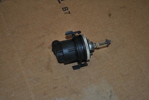 Original BMW E46 Lampenträger Scheinwerfer Fernlicht Leuchte H7 Xenon 8380207