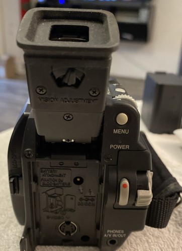 Panasonic PV-DV701D Mini DV Hybrid Camcorder 500x Digital Zoom For Parts/Repair - Picture 8 of 15