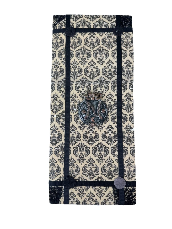 Muñeca Arte Hecha a Mano Drácula Halloween Folk Primitivo Coleccionable Marina Sciascia Foto 2 de 4