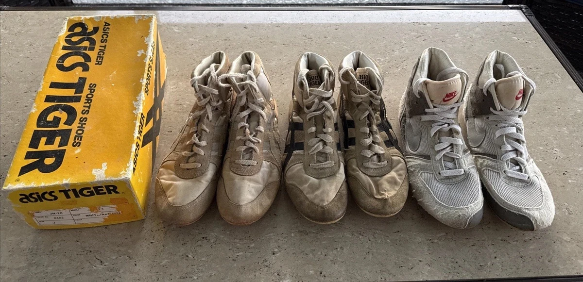 Preços baixos em Tênis de Luta ASICS Tiger em Calçados de Luta