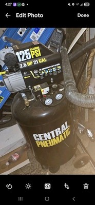 Central Pneumatic Portable Air Compressor, 2.5 HP, 21 gal, 125 psi, Black