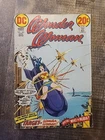 Wonder Woman # 205 Origin of Nubia Bomb Bondage Cover 1973 Vintage DC Comics G