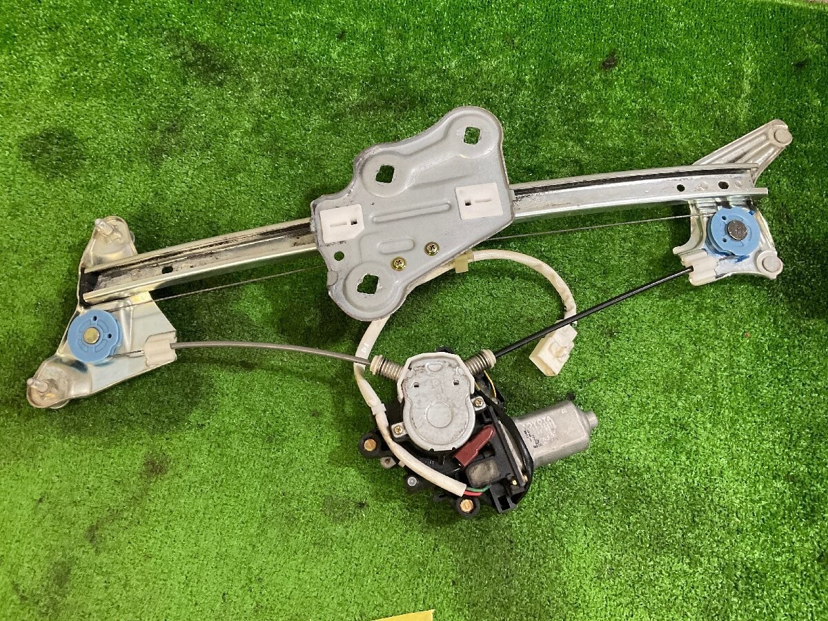 Toyota Mark2 Chaser JZX100 GX100 Right Front Regulator Motor 85710