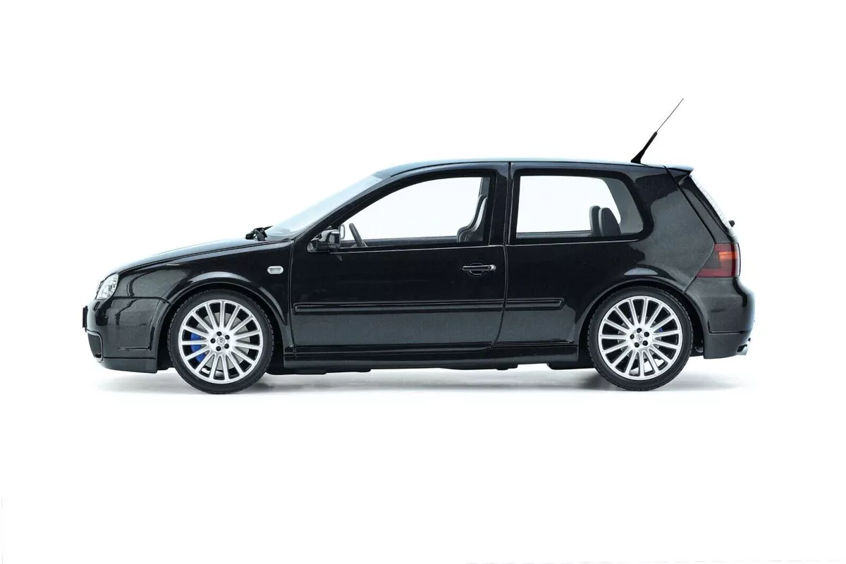 Time for golfing - VW Golf IV R32 from OttoMobile