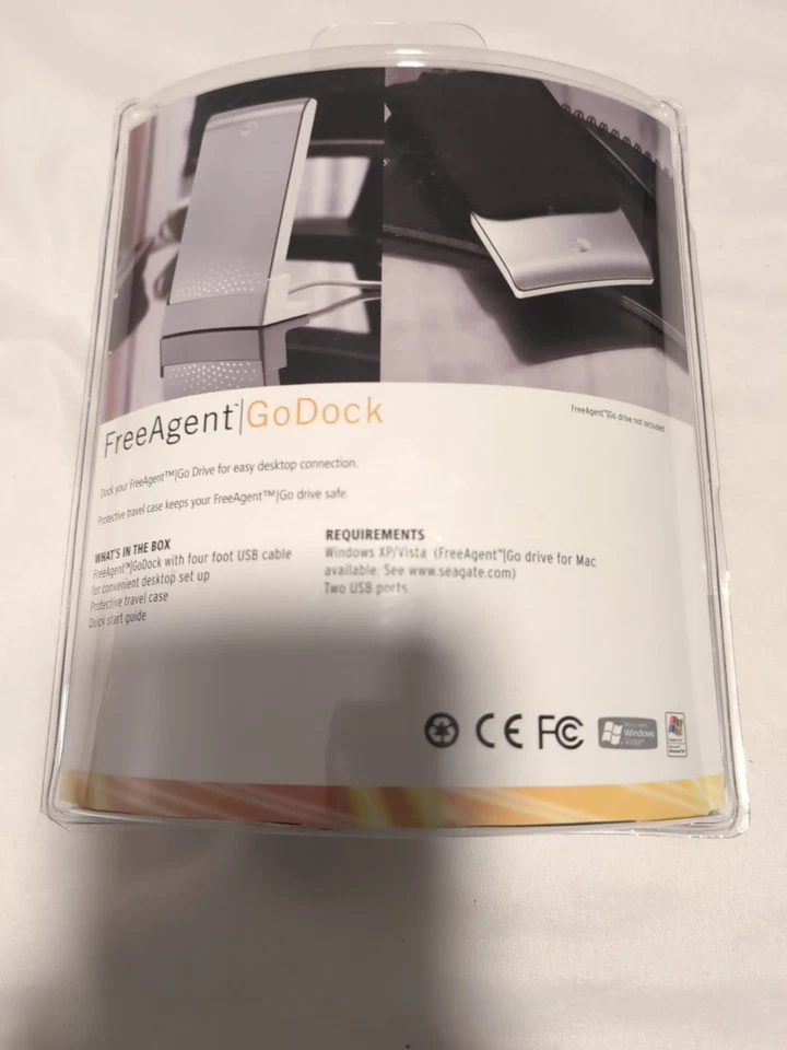 NIB Seagate Free Agent Go Dock Back Up & Sync - White with Travel Case 100521233 - Image 3 of 4