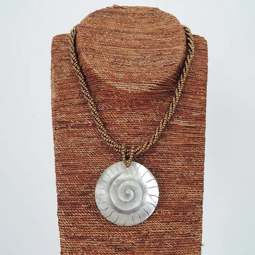 Spiral Design Carved Grey Mother of Pearl Pendant Necklace Jewelry, SPN-59