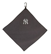 New York Yankees 15" x 15" Microfiber Towel w/Carabiner / Golf Bag Accessory
