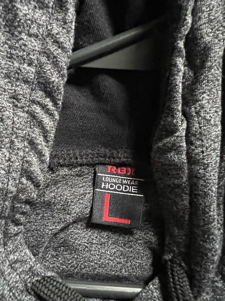 Sudadera con capucha RBX Lounge Wear Foto 2 de 3