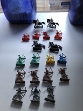 19 Pieces Vintage 1960 s Cowboys and Indian Plastic Toy Figures 2 Inch Hong Kong
