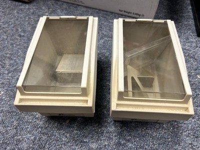 2x Vintage Fellowes 3,5'' Floppy Diskette Tray Workstation 90135 (gratis P+P)