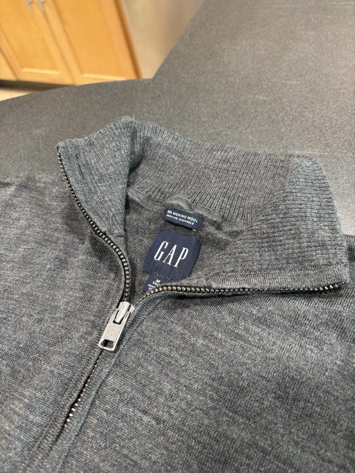 Gap 100% Merino Wool 1/4 Quarter Zip Sweater Mens Size Medium Tall Charcoal Grey
Opens in a new wind
