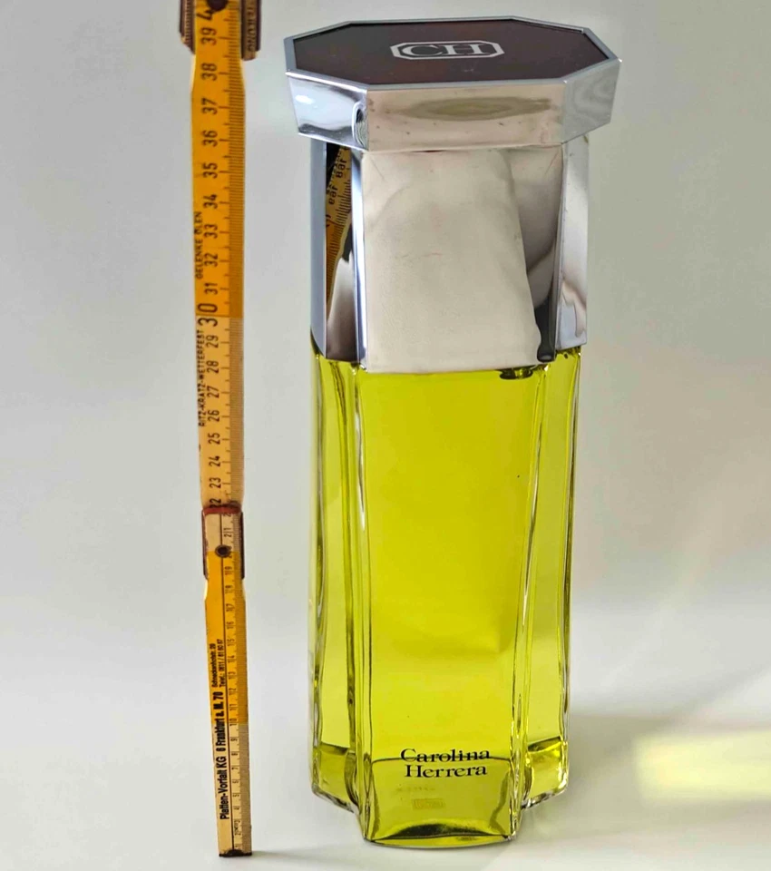 Carolina Herrera-Parfum Factice (Hoch 37cm/Br.23cm/3,8kg)- XXL Gigant Vintage - Bild 2 von 4