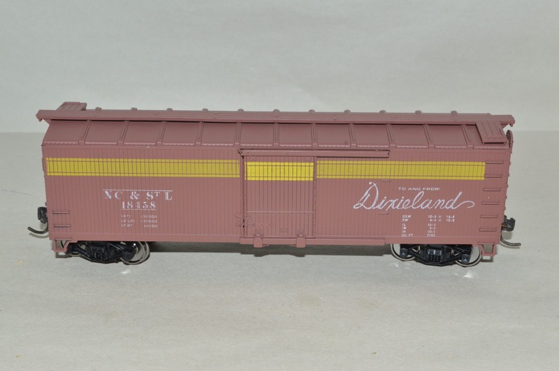 HO scale Train Miniature Nashville Chattanooga & St. louis RR 40' box car MW KD