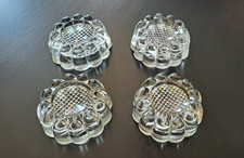 4 GRANDS DESSOUS DE PIEDS DE TABLE,PIANO... REHAUSSEURS EN VERRE MOULE VINTAGE