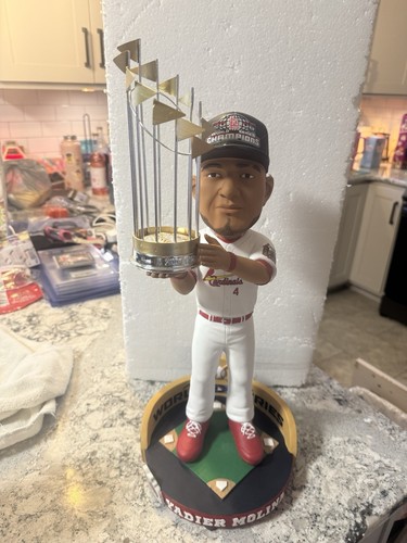 Yadier Molina Autographed Signed St. Louis Cardinals 18 FOCO Bobblehead St Louis Cardinals Beckett Auth Rare 