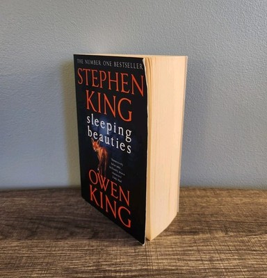 Stephen King Owen King Sleeping Beauties Paperback 2018 UK B-Format Horror Novel