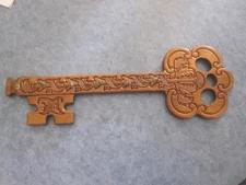 Carved Wood Key Holder Key w/5 Hooks 18" x 6"