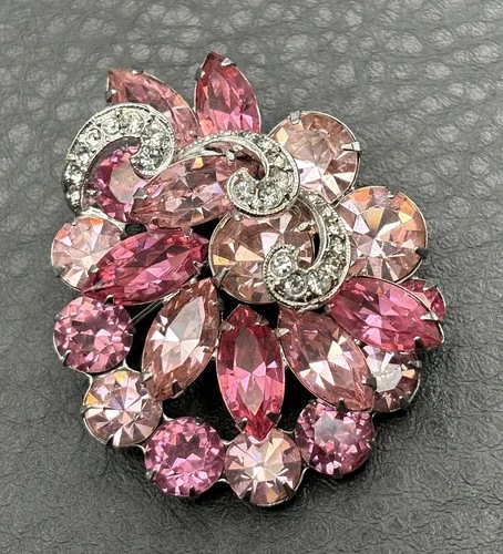 VINTAGE SIGNED EISENBERG Pink & Clear Rhinestone BROOCH PIN Silver Tone