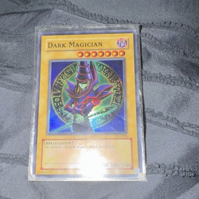 Yu-Gi-Oh! Dark Magician Holo Spellcaster 2500 ATK 2100 DEF SYE-001 Starter Deck