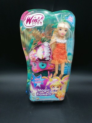 WINX CLUB Puppe Mattel Glam Magic Flowers Flora Doll O18