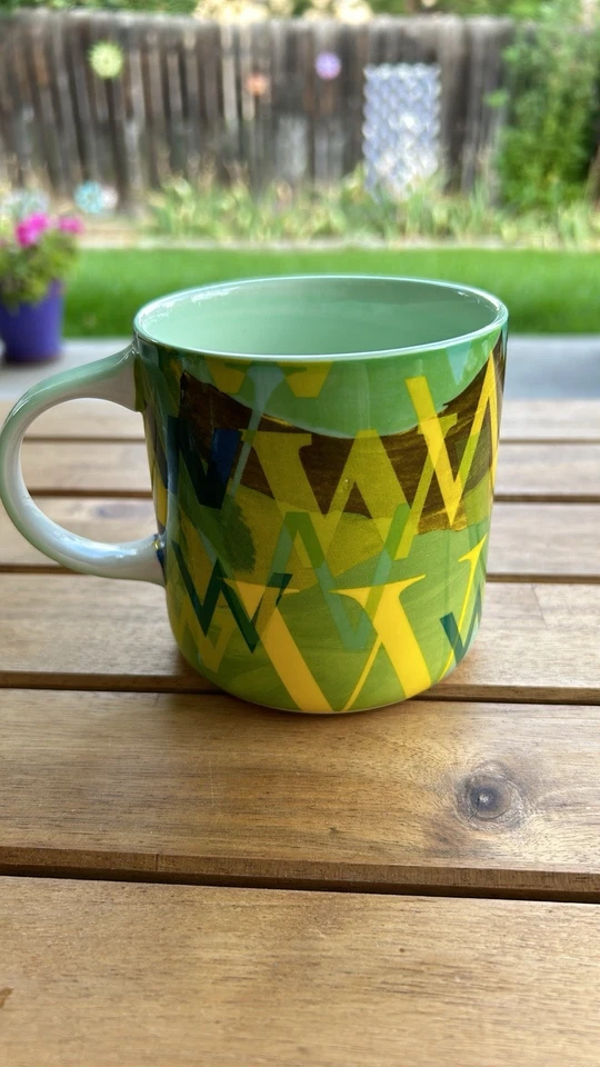 Taza de café Anthropologie con monograma inicial “W” azul/verde “Lottie” Foto 2 de 4