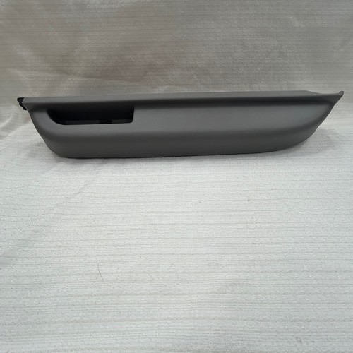 1990-1994 GMC Chevy Blazer Suburban Yukon Sierra Armrest Right Passenger Side