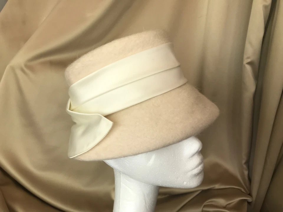 Винтажная женская фетровая шляпа VALERIE MODE 100% шерсть кремовая с лентой - Изображение 2 из 4