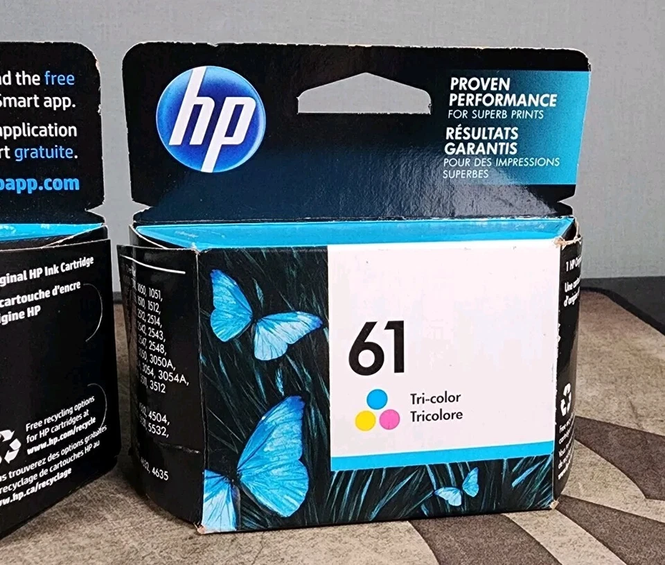 HP #61 2pack Combo Ink Cartridges 61 Black and Color - Expired 2023 - Image 3 of 4