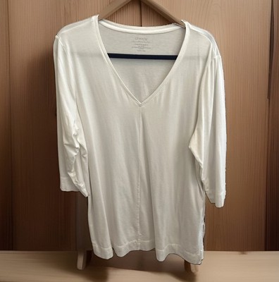 Chico's The Ultimate Tee Shirt Sz 3 / XL Comfort White V Neck 3/4 Sleeve Top