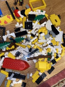 LEGO Pirates 6276: Eldorado Fortress Complete w/ Manual Mini Figures No box