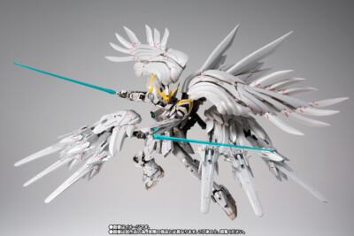 BANDAI GUNDAM FIX FIGURATION METAL COMPOSITE Wing Gundam Snow
