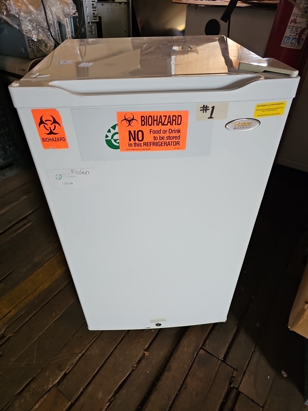 HAIER ESR042PWW&nbsp; Haier&nbsp;Undercounter laboratory refrigerator 4.1 Cu Ft w/ Freezer